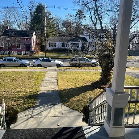 Private Victorian Apartment In Convenient City Location On 5 Acre, Sleeps 5 Poughkeepsie Exterior photo