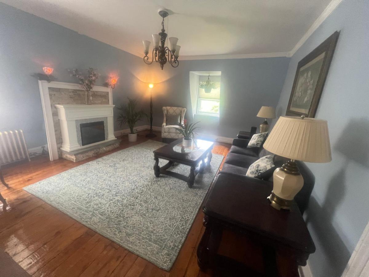 Private Victorian In Convenient Location On 5 Acre, Sleeps 5 * Poughkeepsie